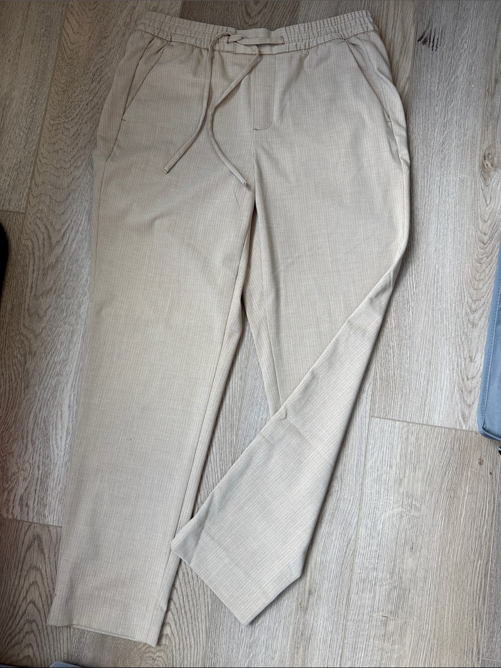 Banana Republic Women’s Beige Drawstring Casual Pants - Picture 2 of 5